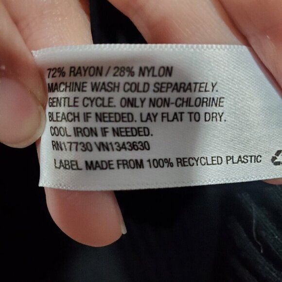 Future Collective Plus Size Black Long-Sleeved Ribbed Top Back Cut-outs Sz 4X - Picture 9 of 16